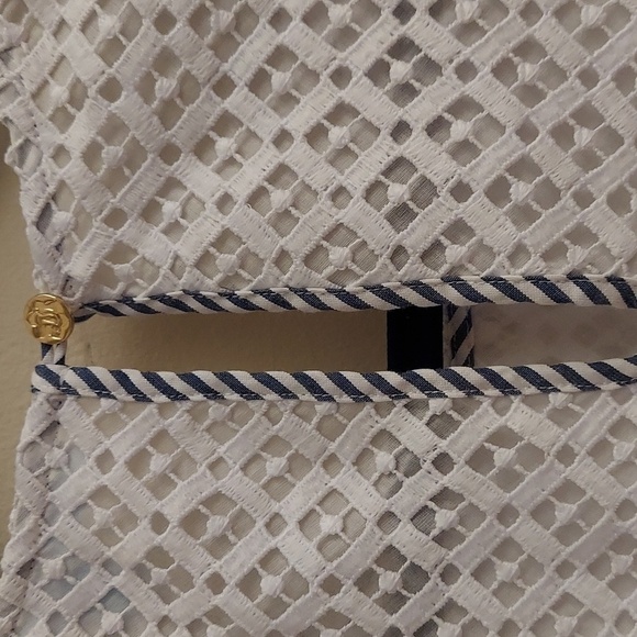 DRAPER JAMES Gingham Lattice Bell Sleeve Pullover Top in Magnolia White - Picture 10 of 14